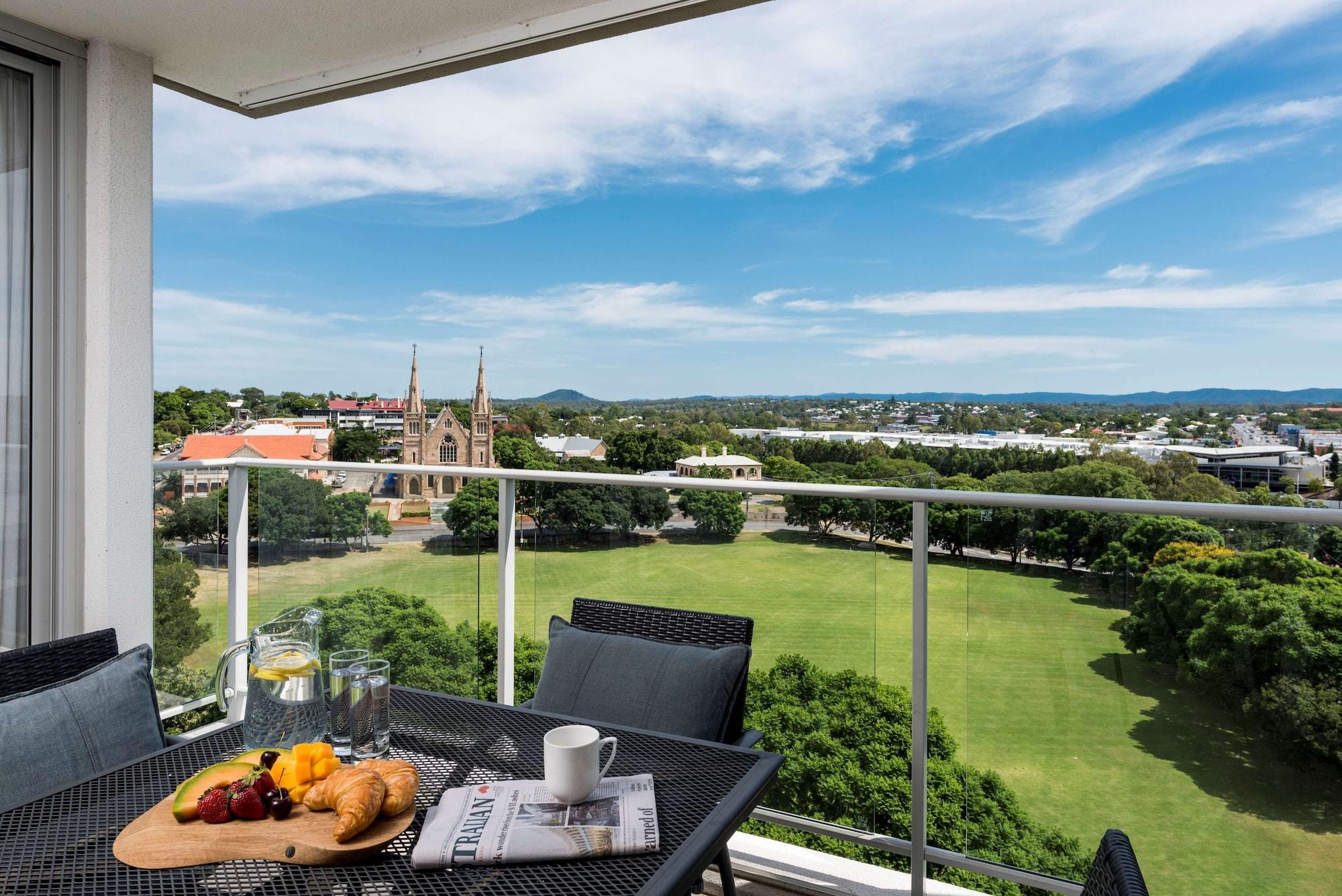 Oaks Ipswich Aspire Suites Bagian luar foto