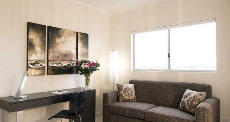 Oaks Ipswich Aspire Suites Bagian luar foto