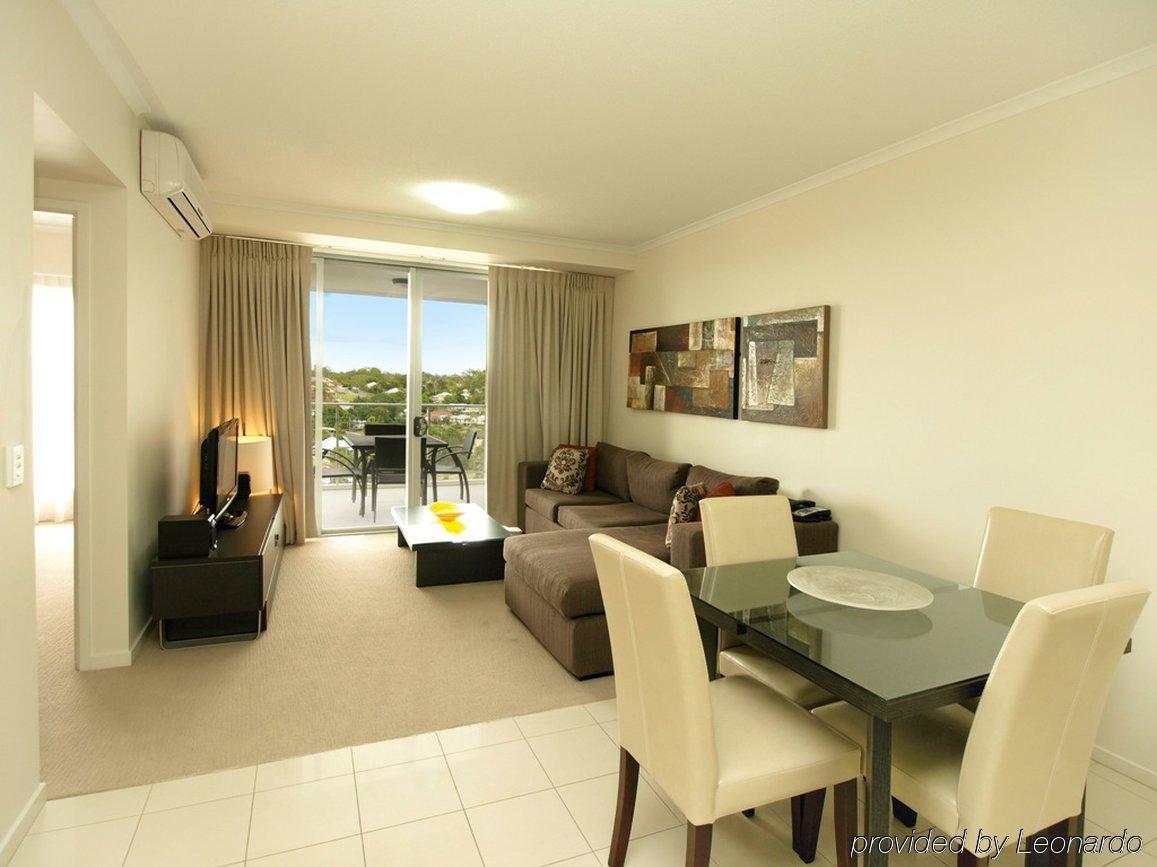 Oaks Ipswich Aspire Suites Bagian luar foto