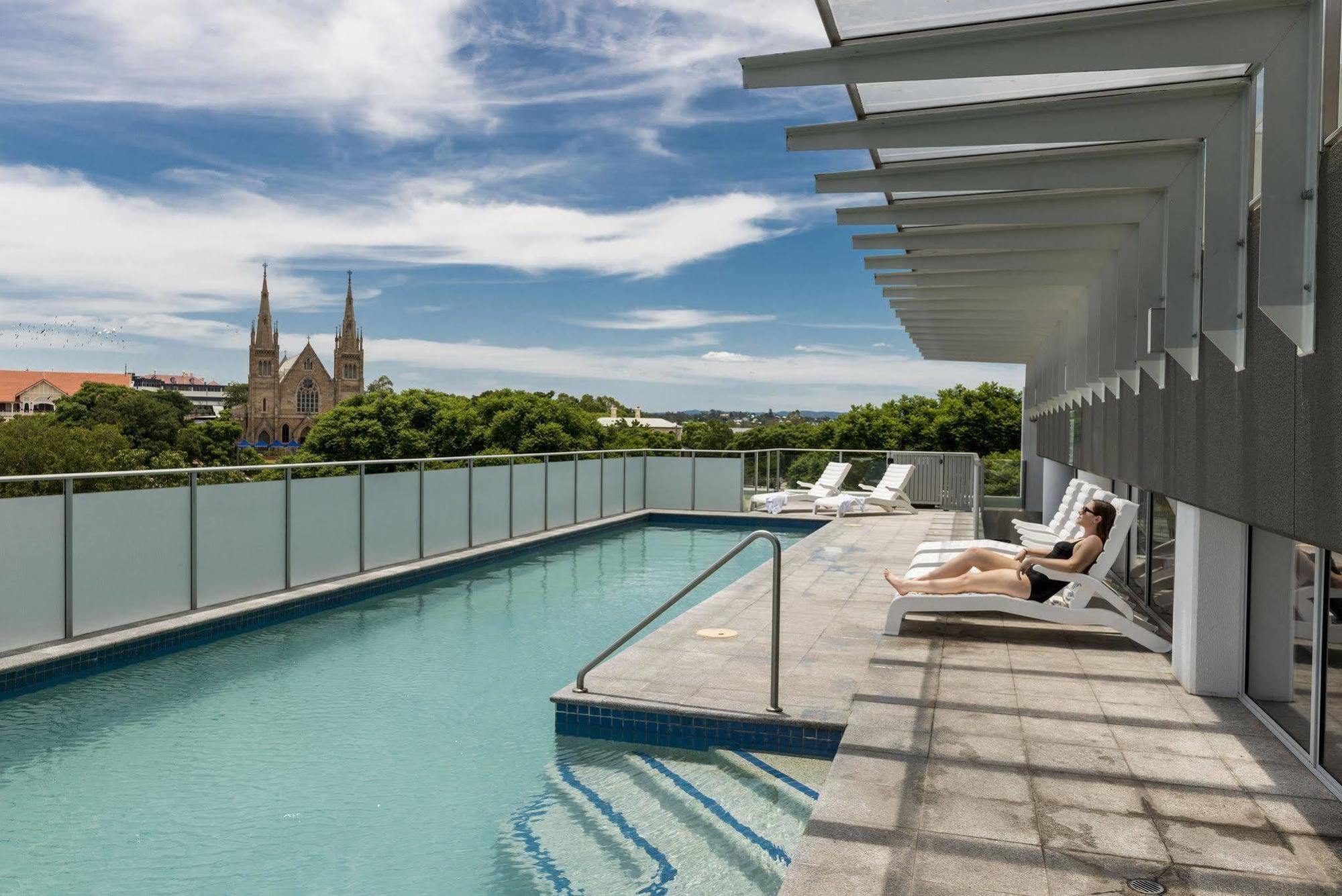 Oaks Ipswich Aspire Suites Bagian luar foto