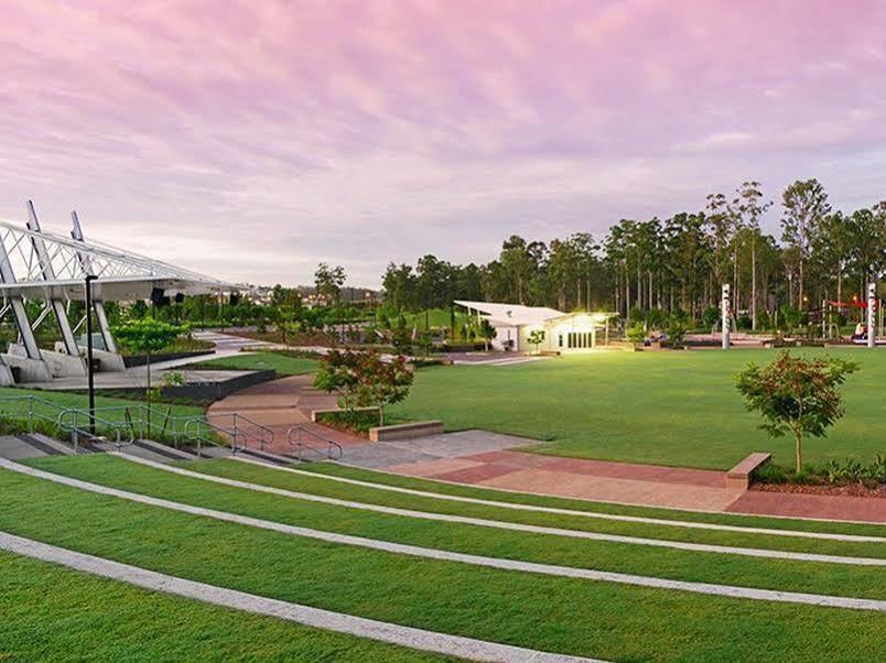 Oaks Ipswich Aspire Suites Bagian luar foto
