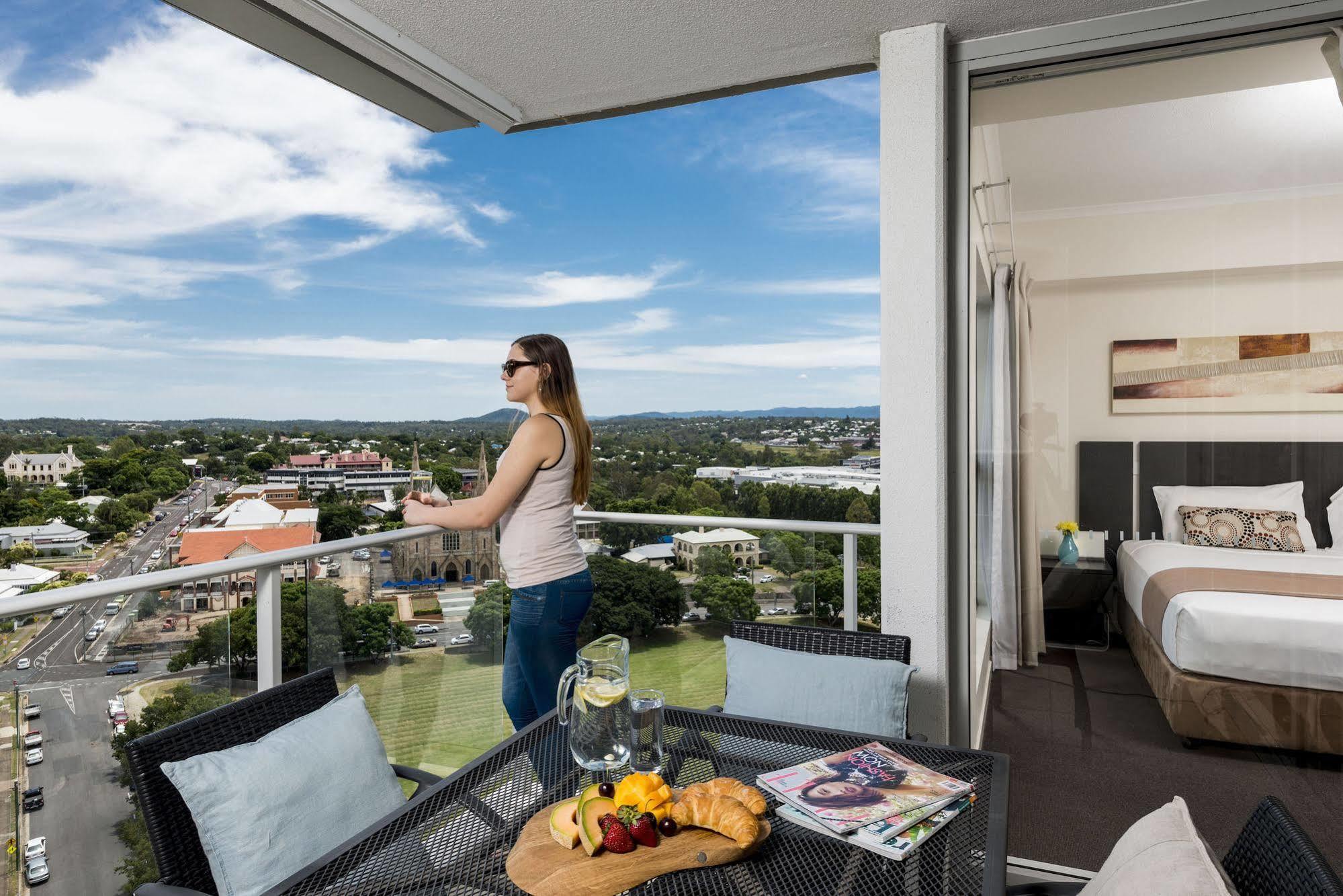 Oaks Ipswich Aspire Suites Bagian luar foto