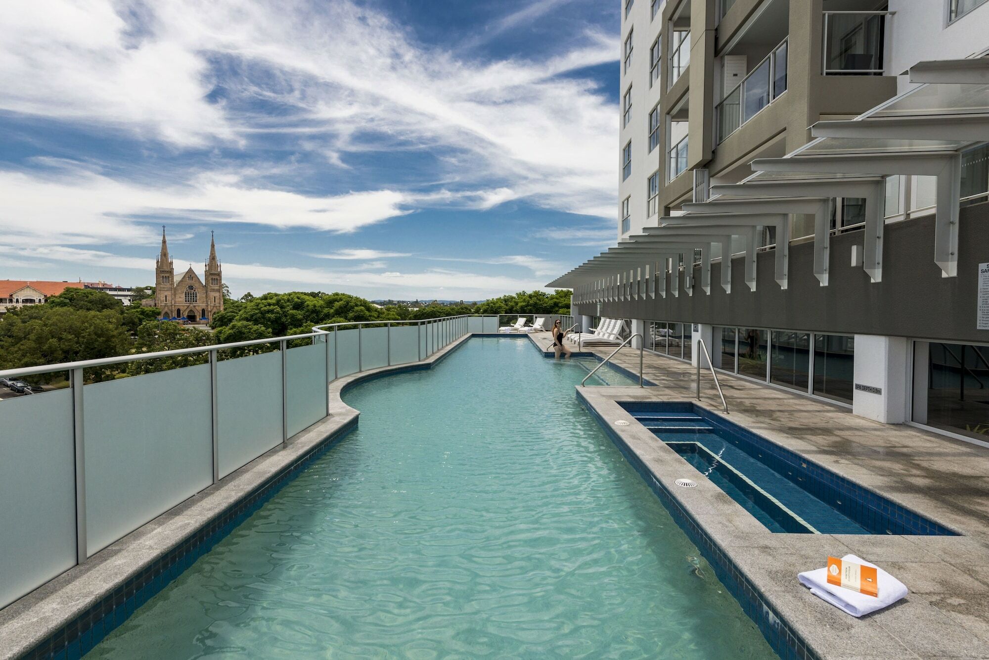 Oaks Ipswich Aspire Suites Bagian luar foto